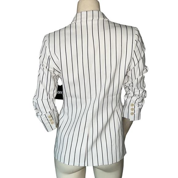 NWT DKNY 3/4 Sleeve Cream/Black Stripped Casual Blazer. Size 6. - Picture 3 of 6